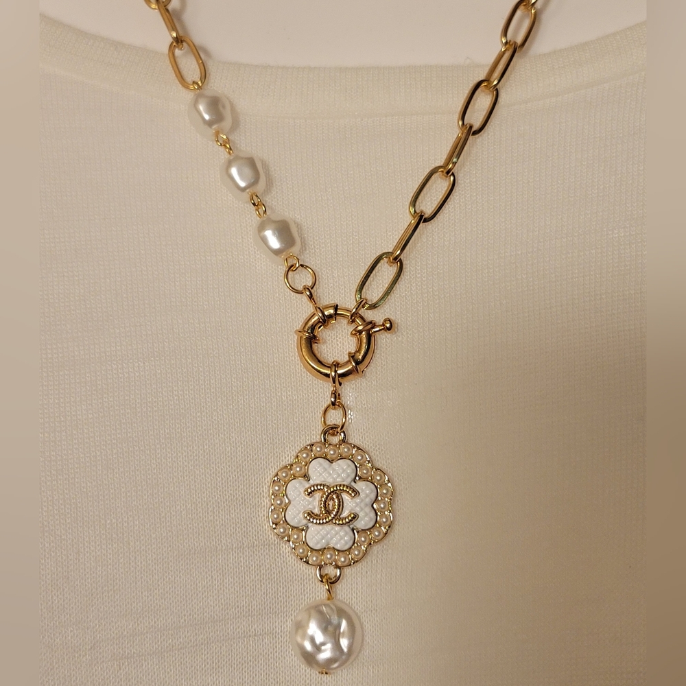 Custom Made Necklace, Pearl/Gold 18" Chain - Picture 3 of 3